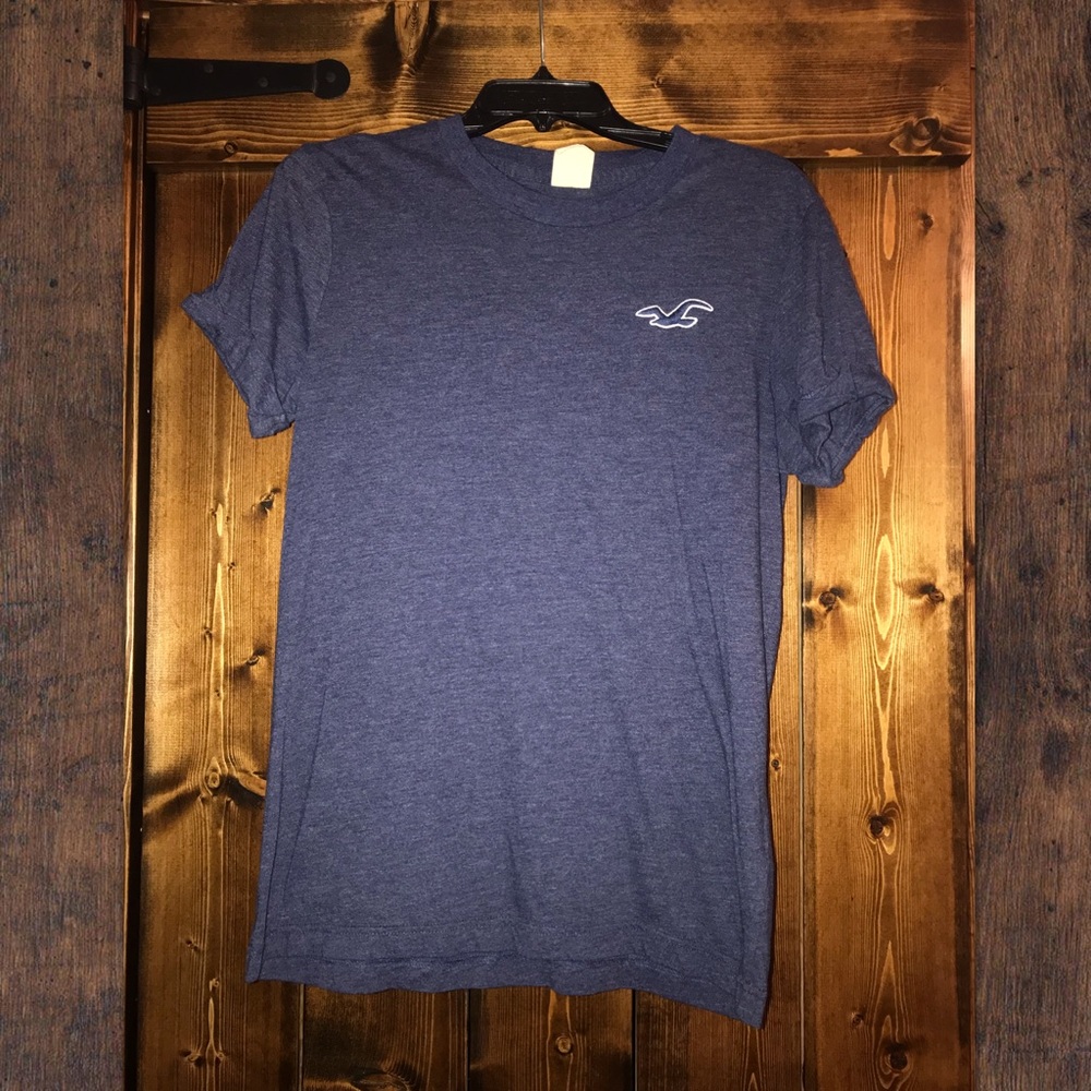 ❌SOLD❌ Men’s Hollister Tee